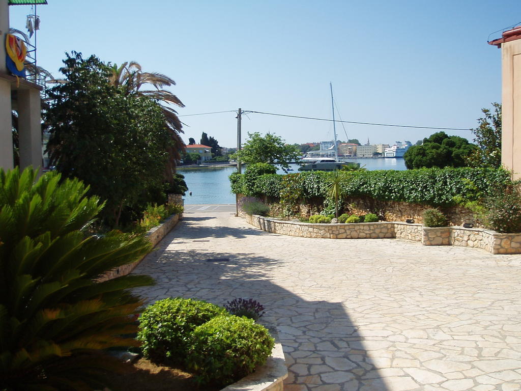 Villa Maestral Zara Esterno foto